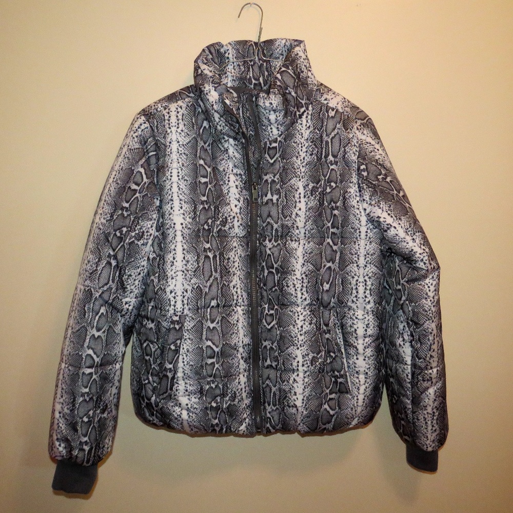 GB Snake Skin Print Ribbed Cuff Puffer Coat L